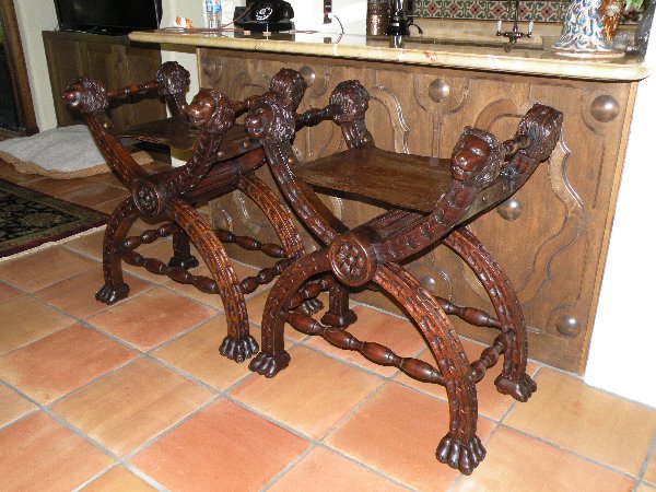 savonarola bar chair